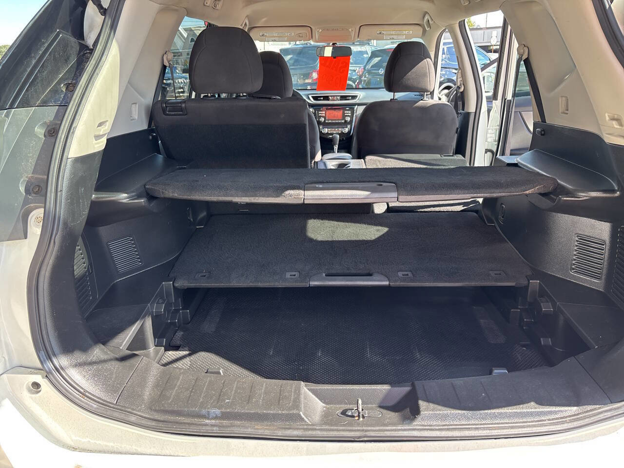 Used 2018 Nissan Rogue SV image 29