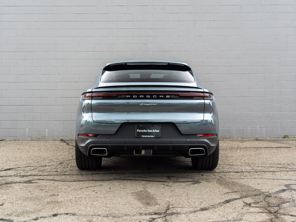 New 2026 Porsche Cayenne Coupe AWD/4WD image 6