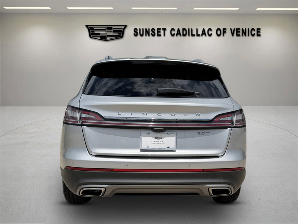 Used 2019 Lincoln Nautilus Select image 4