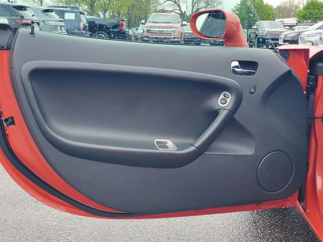 Used 2008 Pontiac Solstice GXP w/ Premium Package RWD image 9