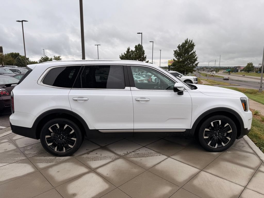 Used 2023 Kia Telluride SX AWD/4WD image 10