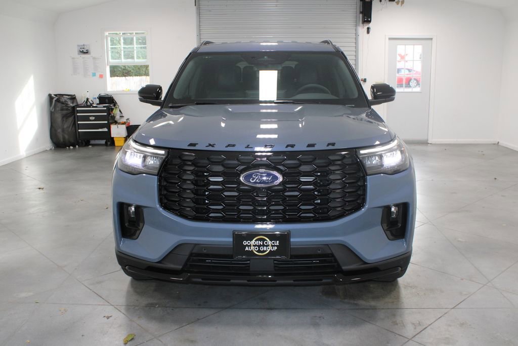 New 2026 Ford Explorer ST-Line w/ ST-Line Street Pack image 2