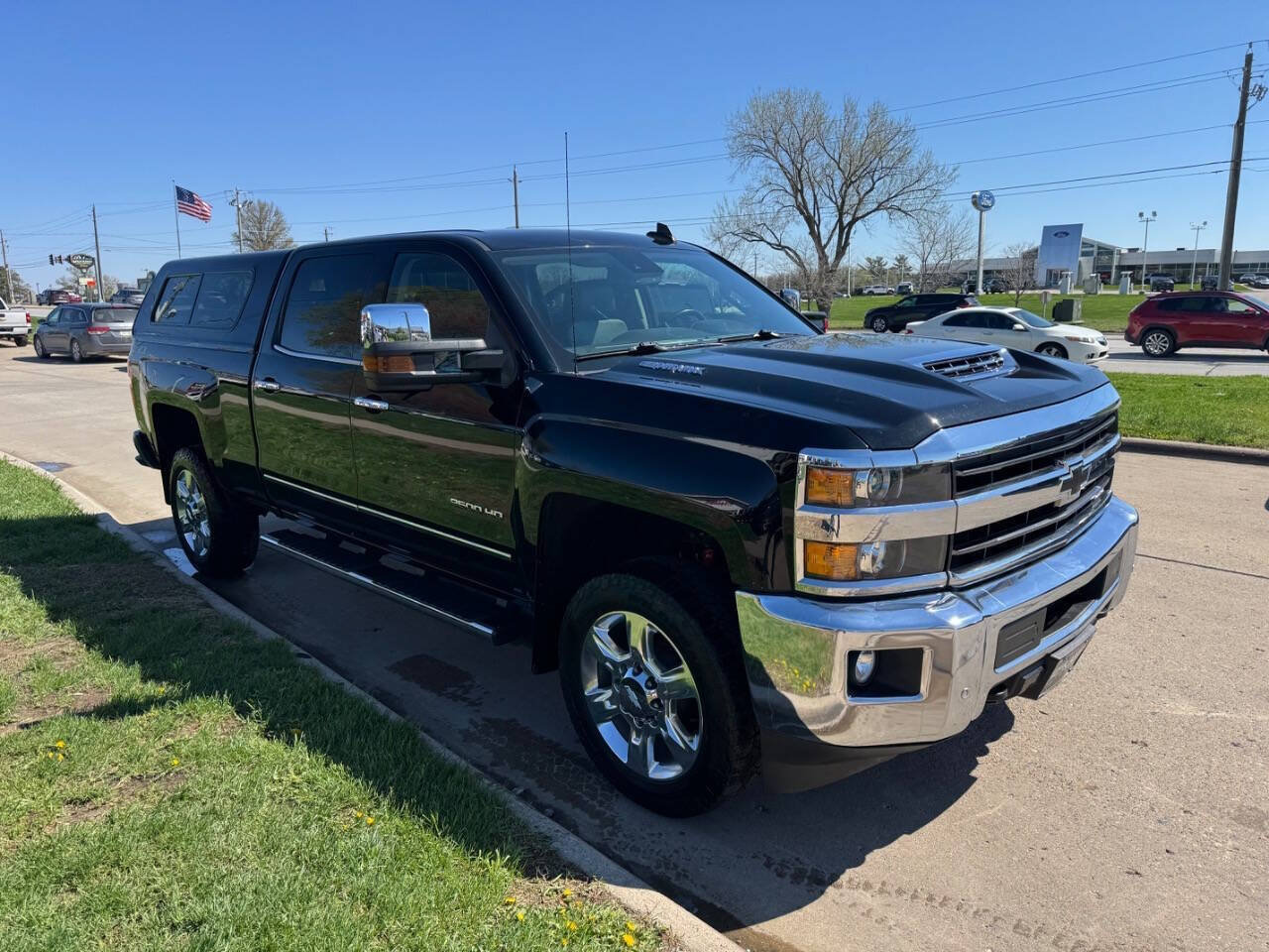 Used 2019 Chevrolet Silverado 2500 LTZ w/ Duramax Plus Package AWD/4WD image 7