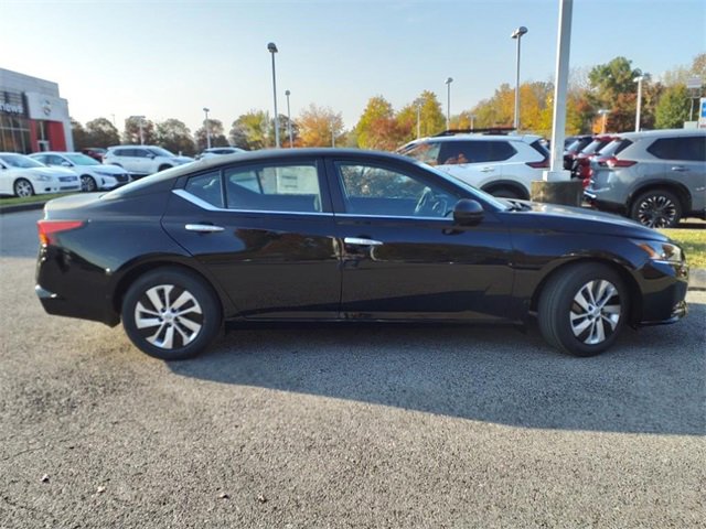 Certified 2025 Nissan Altima 2.5 S image 2