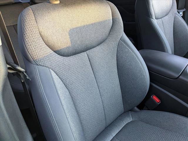 Used 2023 Hyundai Santa Fe SE image 16