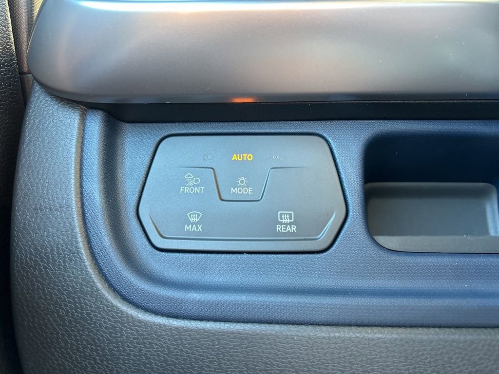 New 2025 Volkswagen ID. Buzz Pro S image 26