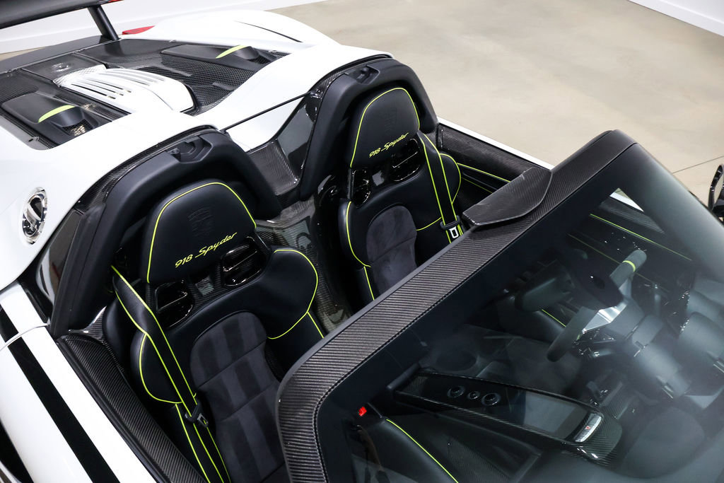 Used 2015 Porsche 918 Spyder image 90