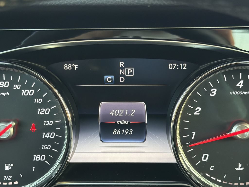 Used 2018 Mercedes-Benz E 300 image 26