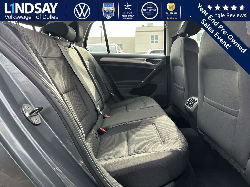 Used 2016 Volkswagen Golf S image 13