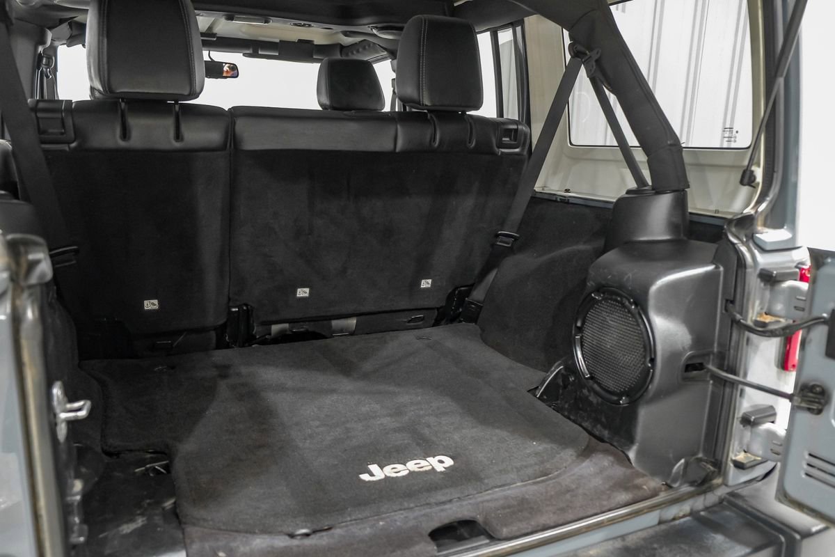 Used 2014 Jeep Wrangler Unlimited Rubicon w/ Connectivity Group image 58