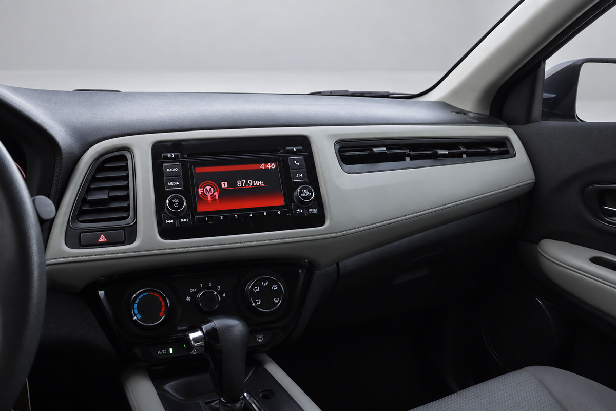 Used 2020 Honda HR-V LX image 30
