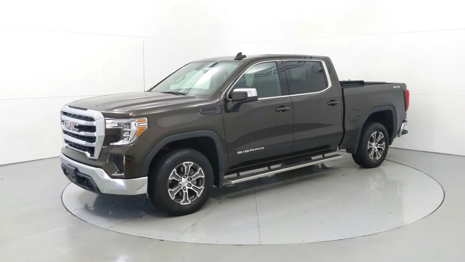 Used 2020 GMC Sierra 1500 SLE w/ SLE Convenience Package image 3