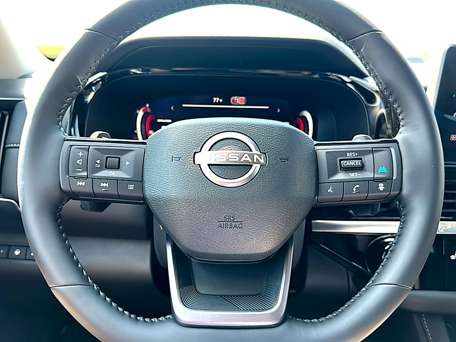 New 2026 Nissan Pathfinder SL image 18