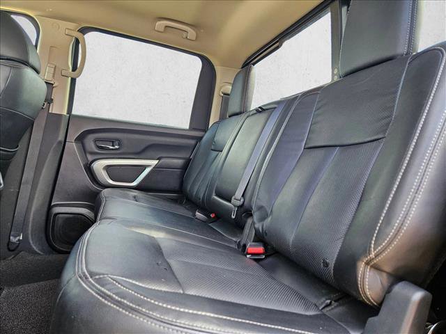 Used 2021 Nissan Titan SV w/ SV Convenience Package AWD/4WD image 17