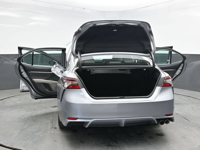 Used 2022 Toyota Camry SE FWD image 37