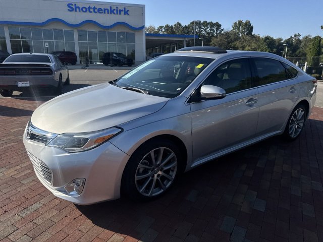Used 2014 Toyota Avalon XLE Touring FWD image 32