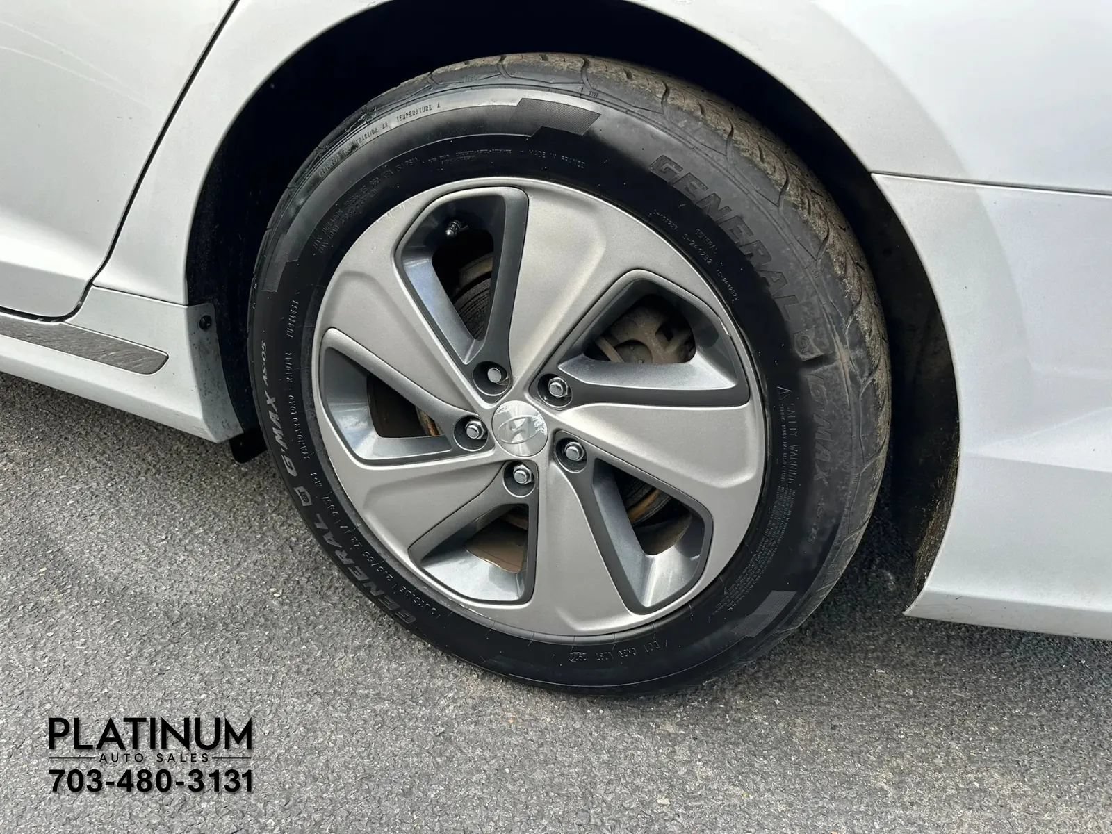 Used 2016 Hyundai Sonata Limited w/ Option Group 02 FWD image 18