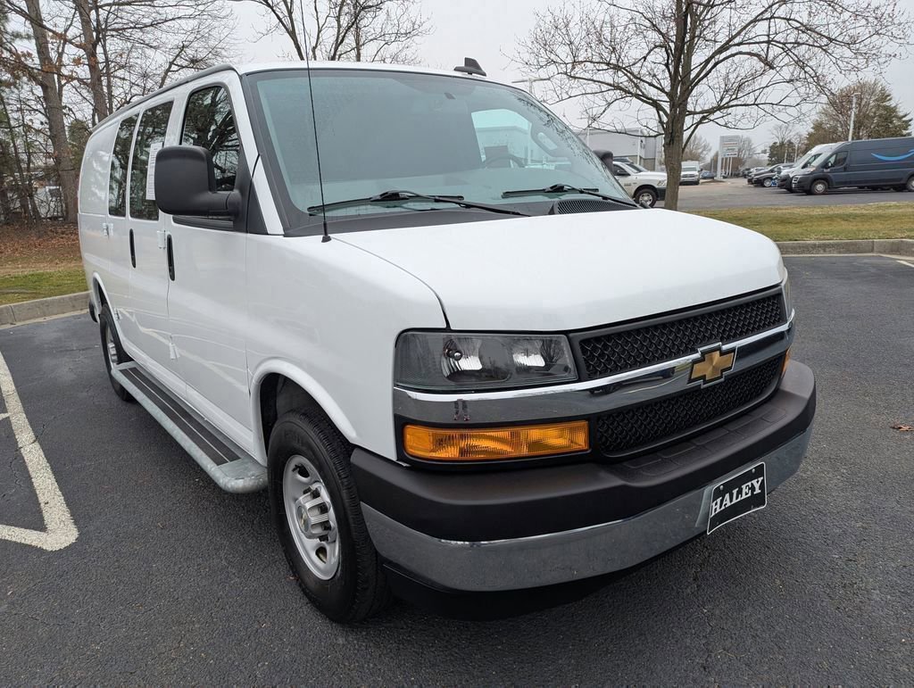 Used 2024 Chevrolet Express 2500 w/ Driver Convenience Package image 2