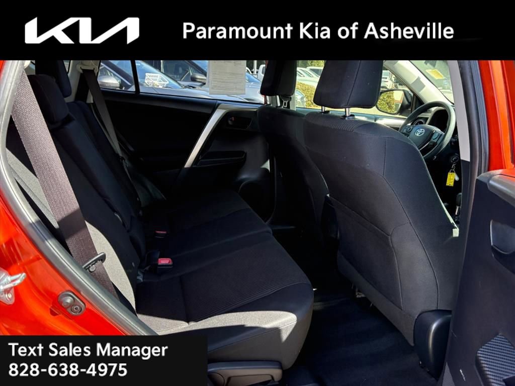 Used 2015 Toyota RAV4 LE image 20