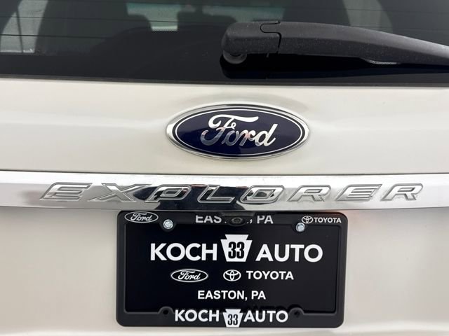 Used 2013 Ford Explorer XLT image 19