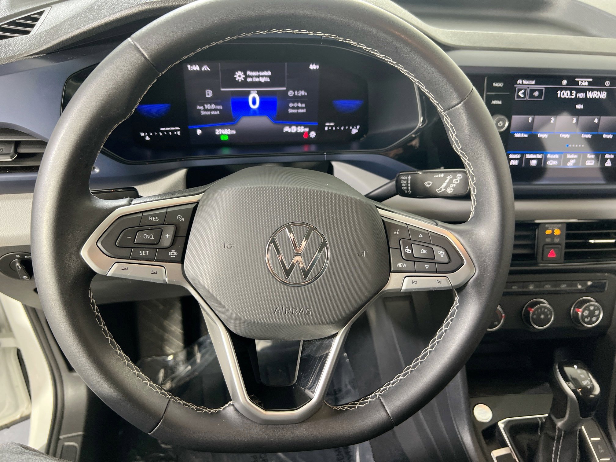 Used 2022 Volkswagen Taos SE AWD/4WD image 11