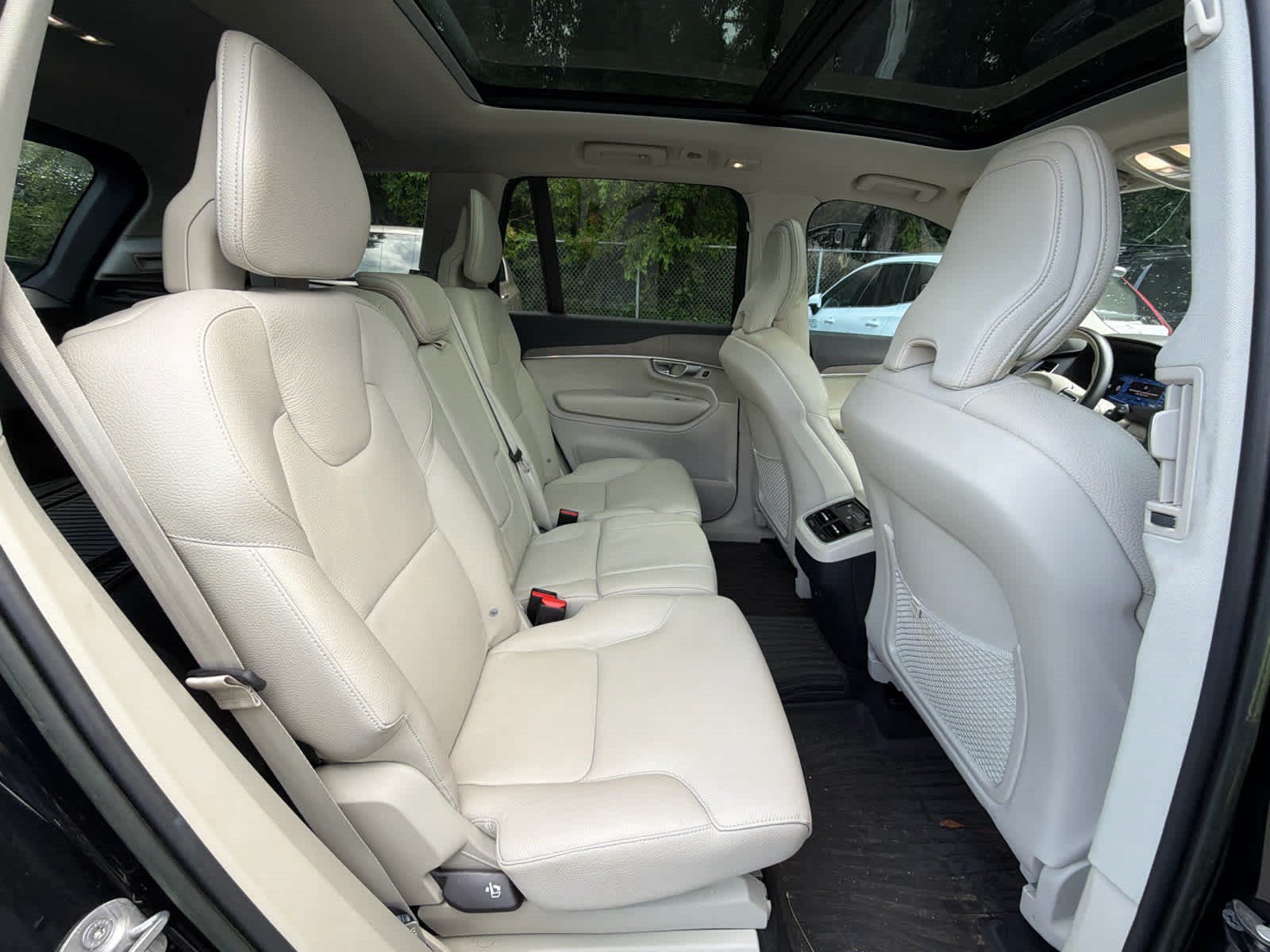 Used 2023 Volvo XC90 B5 Plus w/ Protection Package Premier AWD/4WD image 21