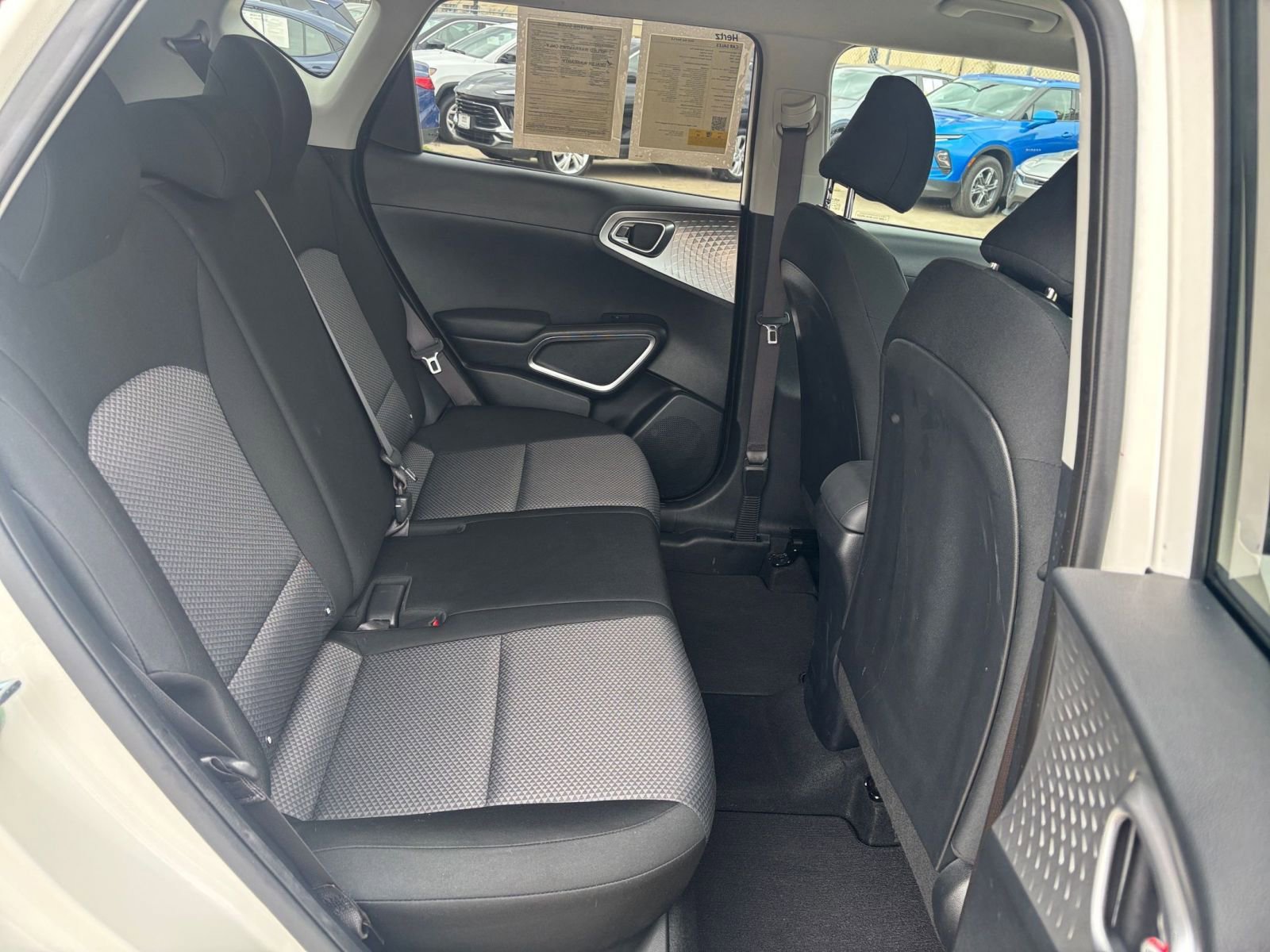 Used 2025 Kia Soul LX w/ LX Technology Package image 23