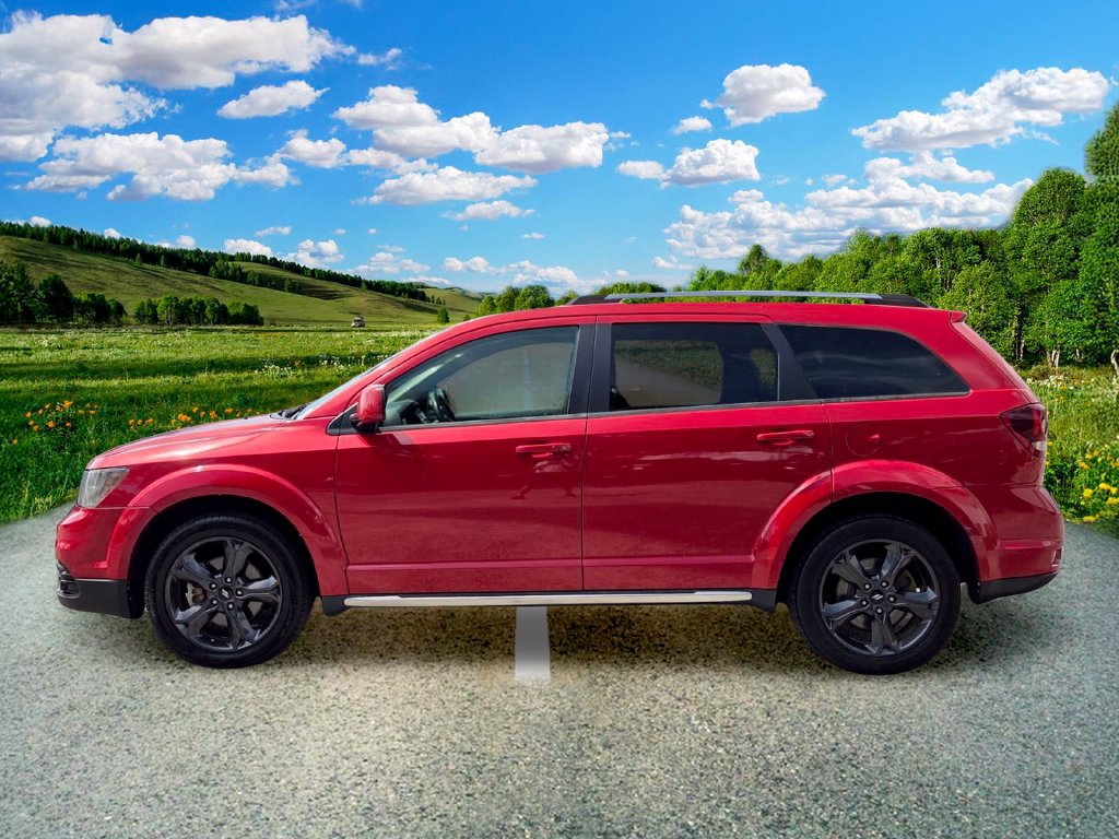 Used 2020 Dodge Journey Crossroad FWD image 3