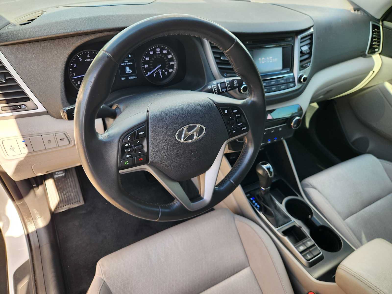 Used 2017 Hyundai Tucson Sport w/ Cargo Package AWD/4WD image 2