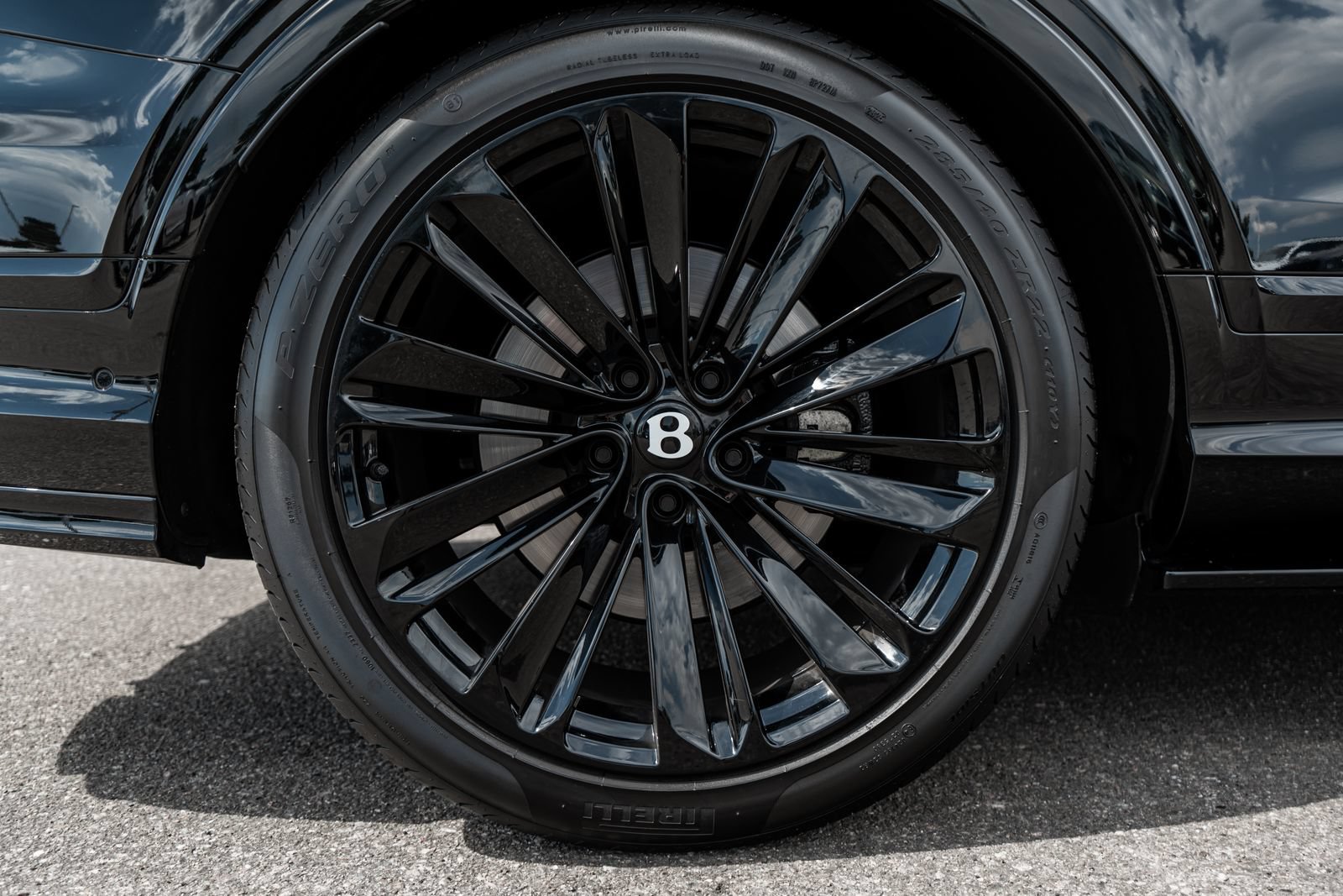 Certified 2026 Bentley Bentayga Speed AWD/4WD image 15