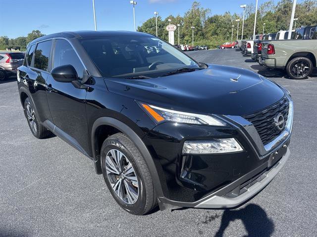 Used 2023 Nissan Rogue SV image 1