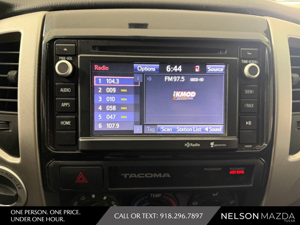 Used 2015 Toyota Tacoma 4x4 Double Cab w/ TRD Off-Road Package image 25