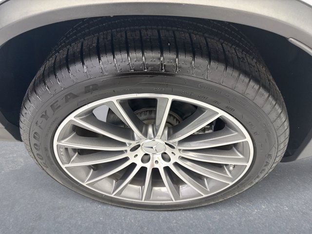 Used 2019 Mercedes-Benz GLC 43 AMG 4MATIC image 21
