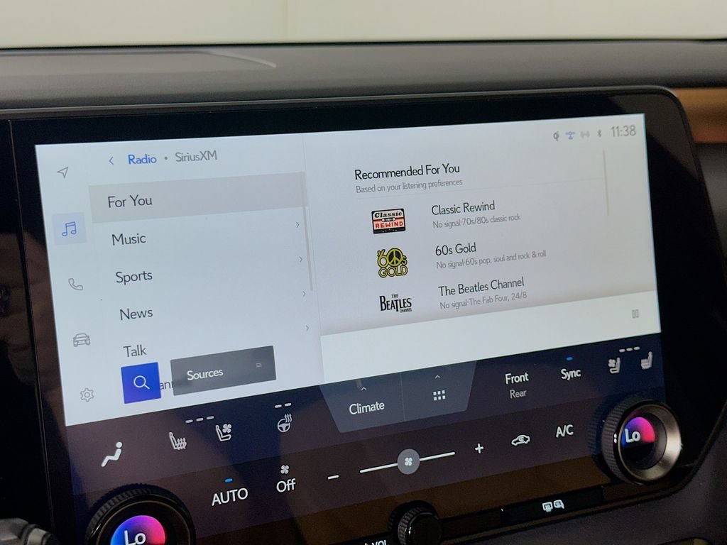 Used 2024 Lexus RX 350 Premium Plus w/ Convenience Package FWD image 29