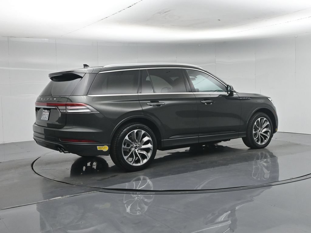 Used 2022 Lincoln Aviator Grand Touring w/ Equipment Group 301A AWD/4WD image 29