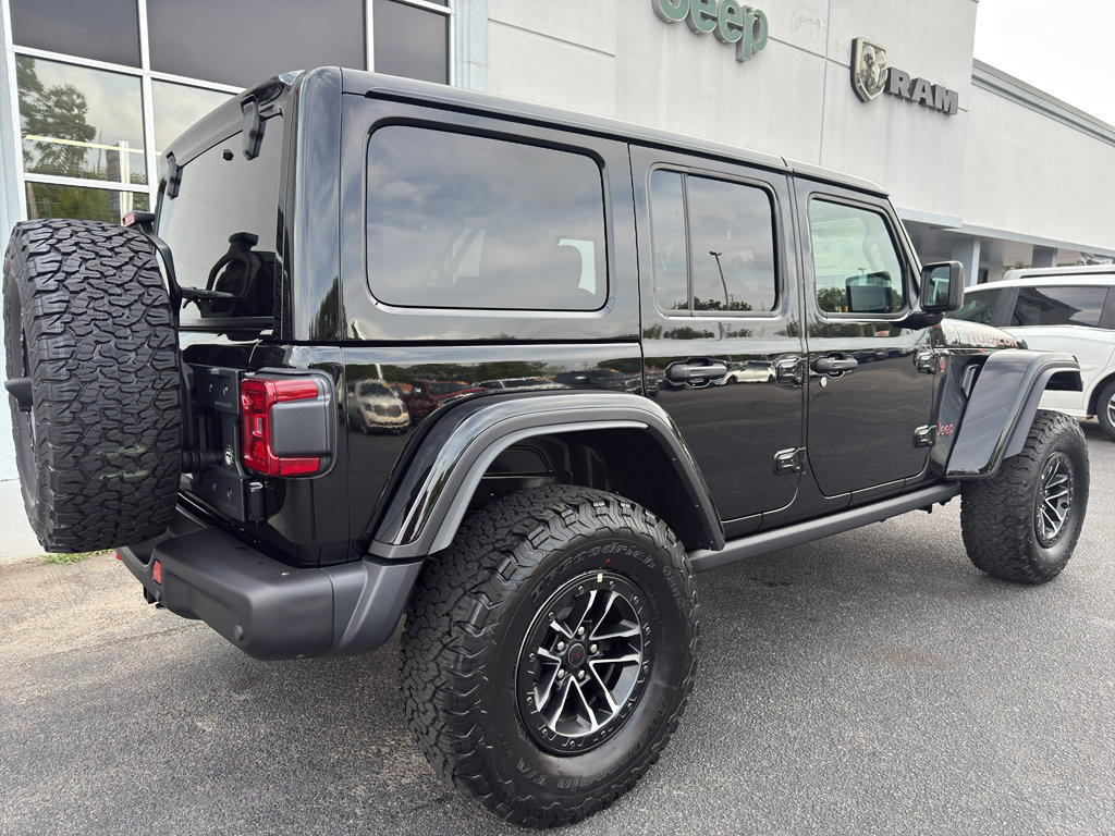 New 2025 Jeep Wrangler Rubicon w/ XTREMEE 35" Tire Package image 6