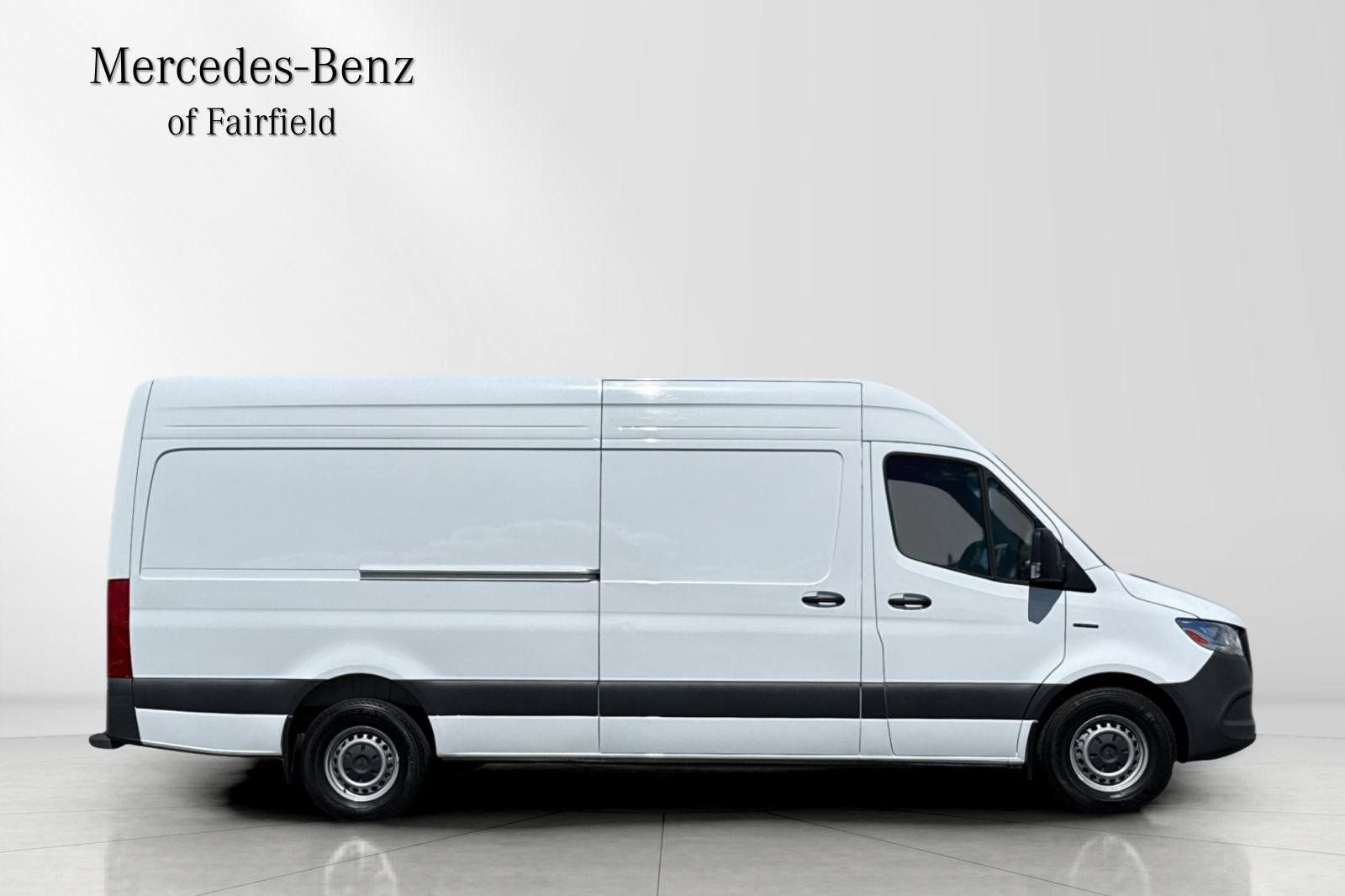 Used 2024 Mercedes-Benz eSprinter 170 Cargo image 7