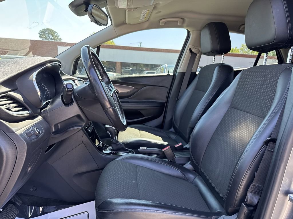 Used 2019 Buick Encore Preferred image 11