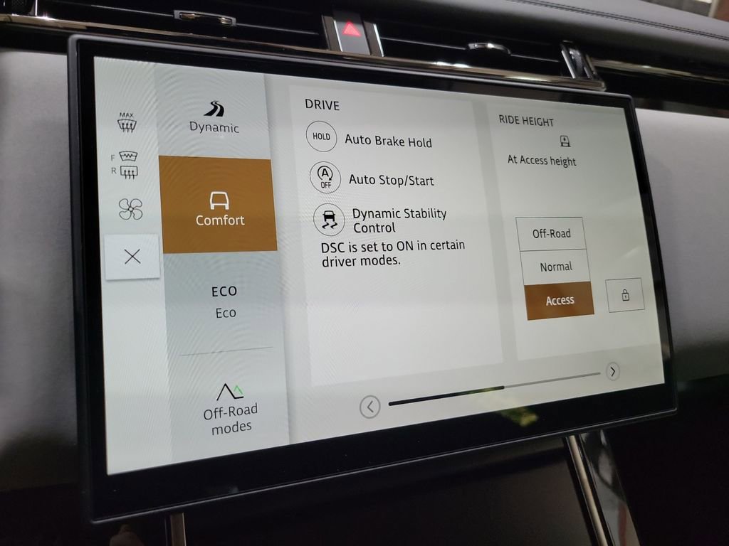 New 2026 Land Rover Range Rover Velar Dynamic SE image 34