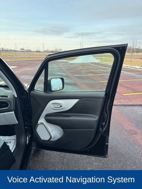 Used 2022 Jeep Renegade Limited AWD/4WD image 19