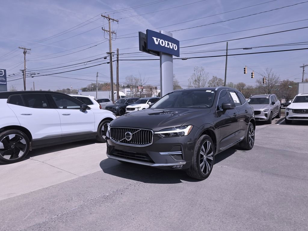 Used 2023 Volvo XC60 B5 Plus w/ Protection Package Premier FWD image 4