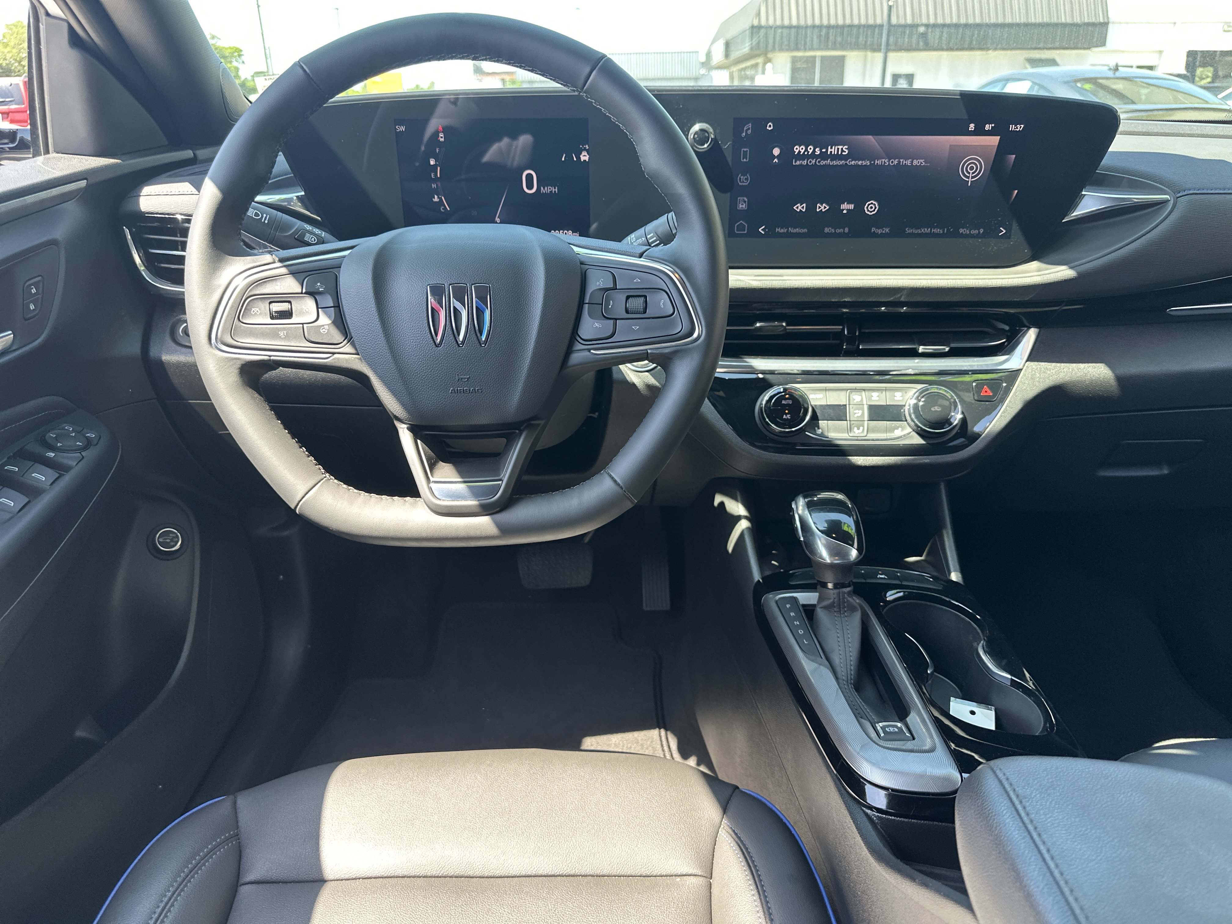 Used 2024 Buick Envista Sport Touring w/ Convenience I Package FWD image 11