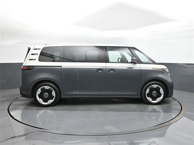 New 2025 Volkswagen ID. Buzz Pro S Plus image 26