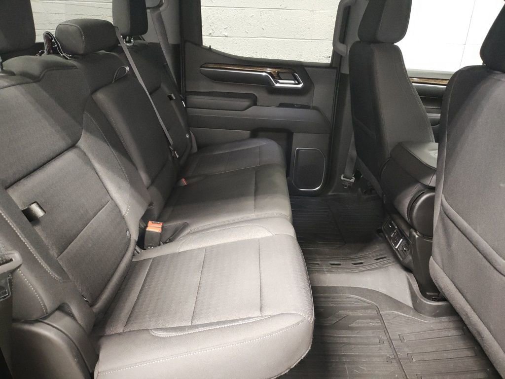 Used 2022 GMC Sierra 1500 Elevation image 12