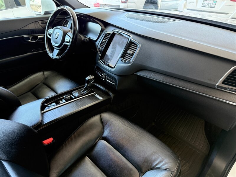 Used 2020 Volvo XC90 T5 Momentum w/ Protection Package AWD/4WD image 31