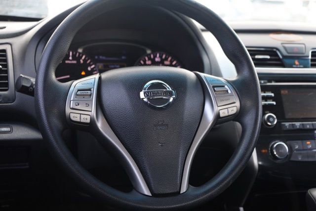 Used 2014 Nissan Altima 2.5 S w/ Sport Value Package image 10