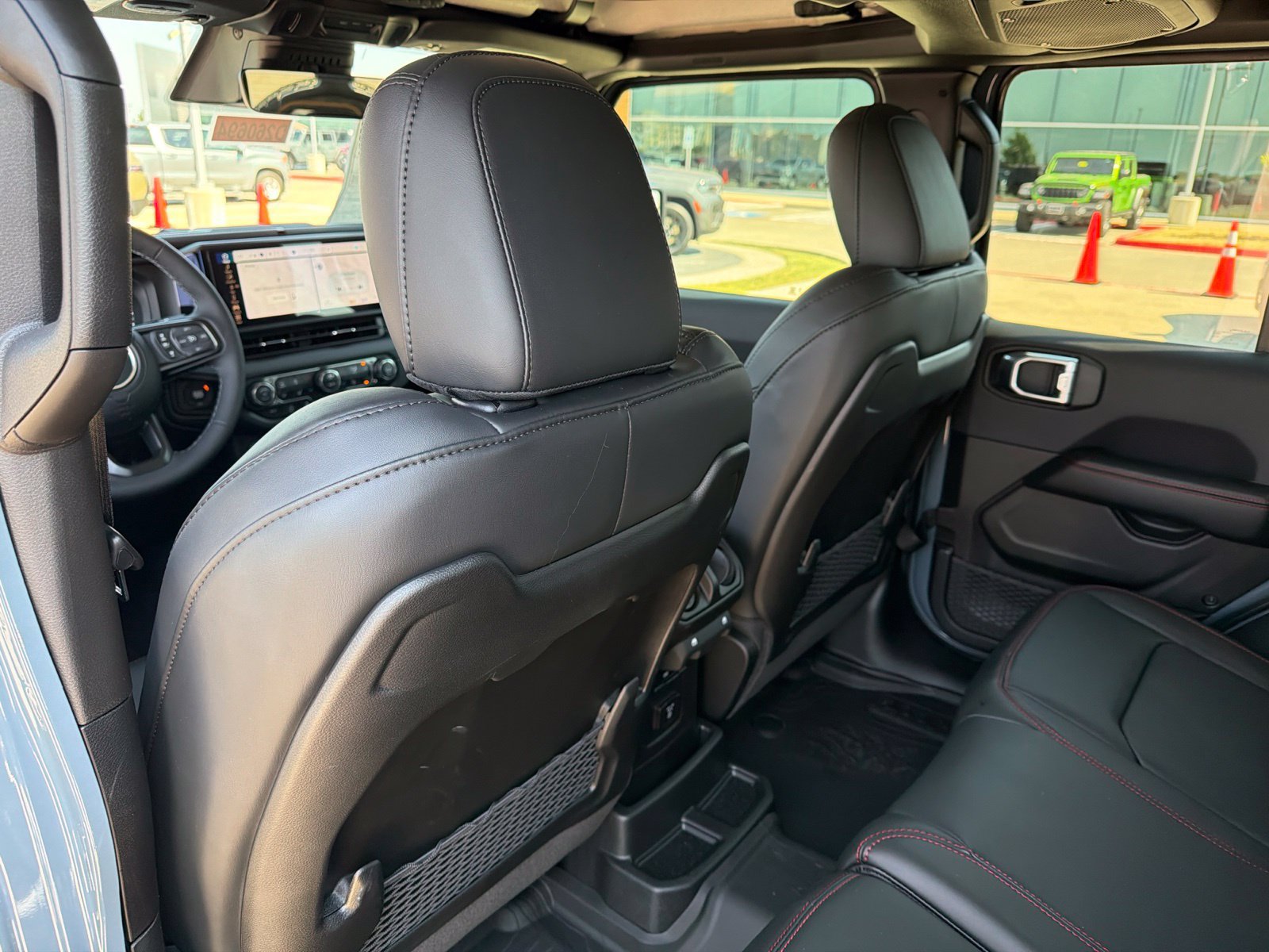 New 2026 Jeep Wrangler Unlimited Rubicon AWD/4WD image 16