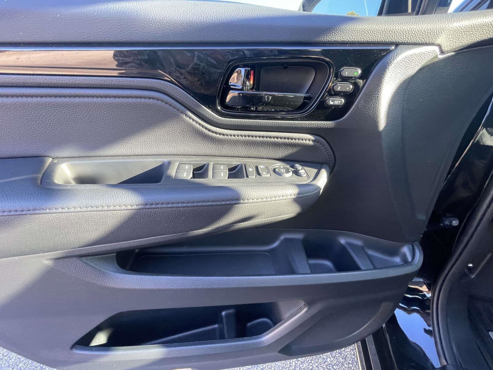 Used 2024 Honda Odyssey Elite image 15
