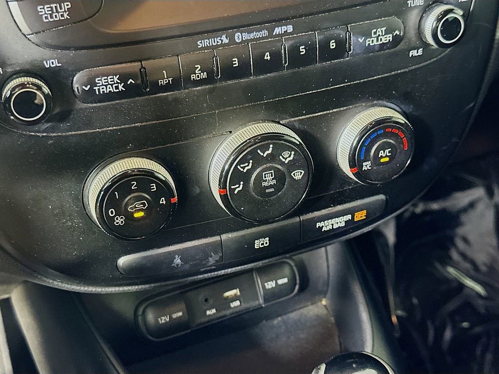 Used 2016 Kia Soul FWD image 24