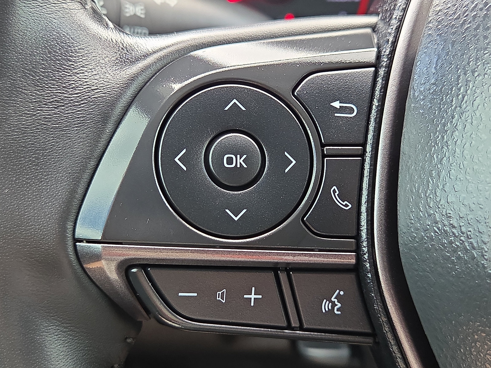 Used 2024 Toyota Camry XSE FWD image 21